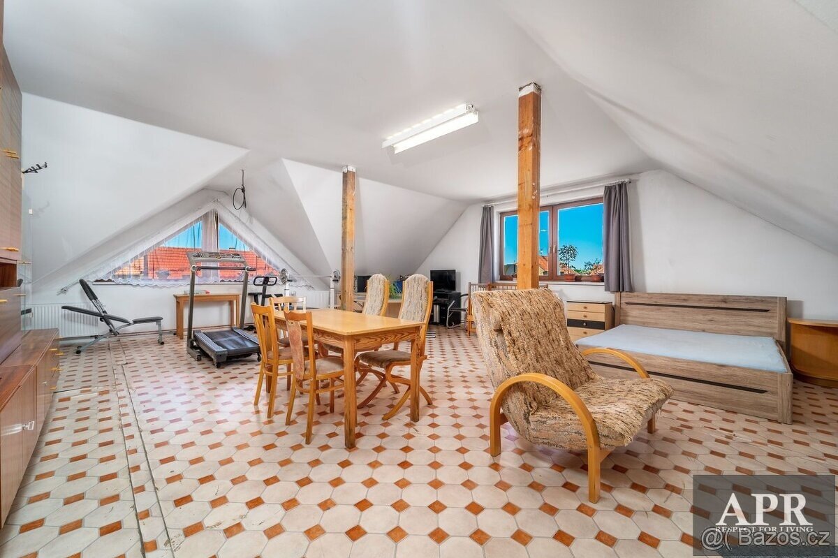 PRODEJ RD VESELÍ NAD MORAVOU, ZARAZICE - 12