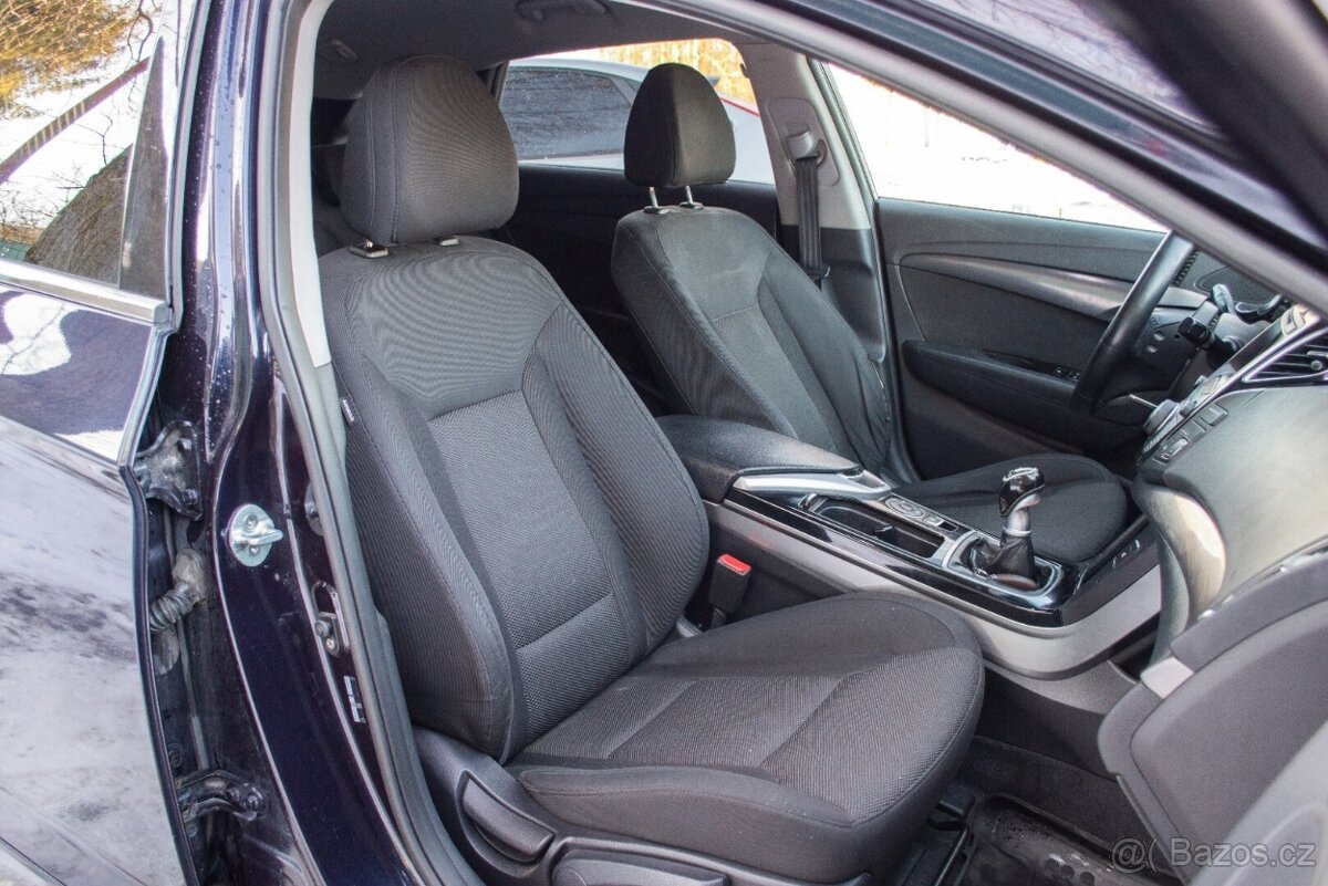 Hyundai i40 CW 1.7 CRDi 136k Premium - 12