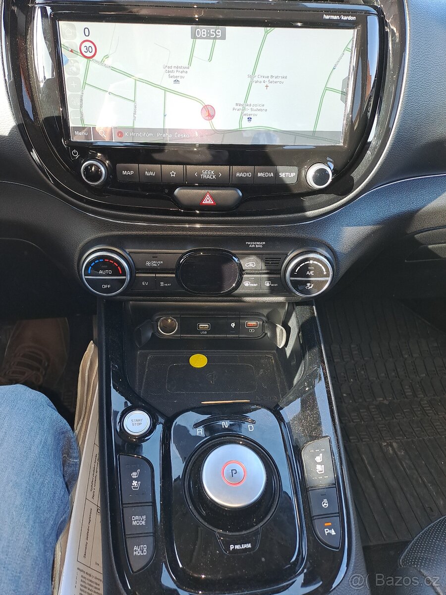 Kia Soul ev ,64kwh baterie,ZÁRUKA, DPH,kůže - 12