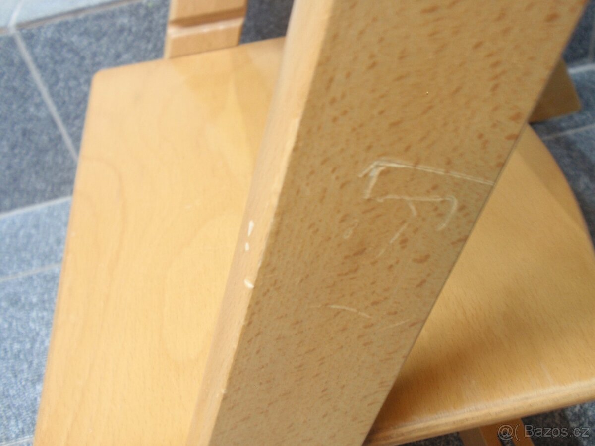 KRÁSNÁ MASIVNÍ DŘEVĚNÁ ROSTOUCÍ ŽIDLE STOKKE TRIPP TRAPP - 12