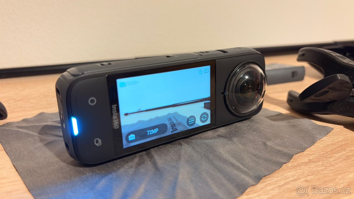 Insta 360 X4 + příslušenctví - 12