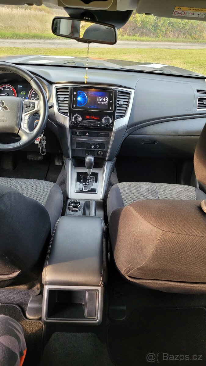 Mitsubishi l200 - 12