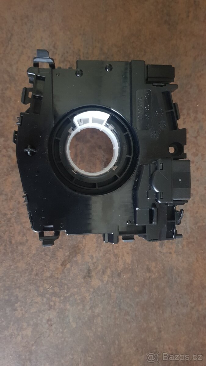 Multifunkční podvolantový kroužek - 12