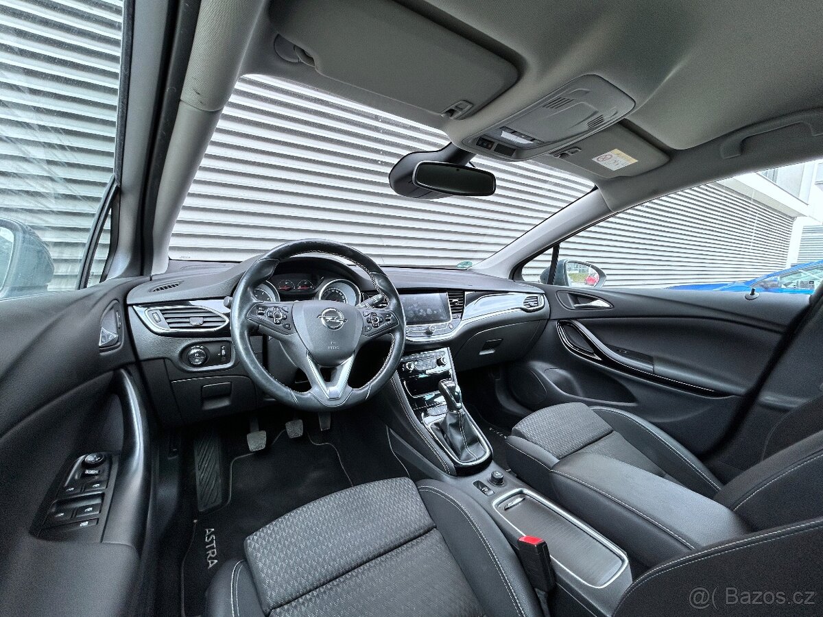 Opel Astra K hatchback, 2016, najeto 124.891 km, modrá - 12
