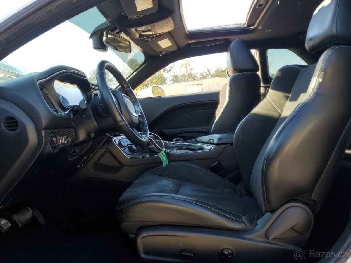 Dodge Challenger - náhradní díly - 12