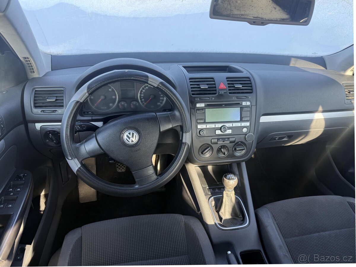 VW Jetta 2.0tdi 100kW •Najeto 261TKM•PůvodČR• - 12