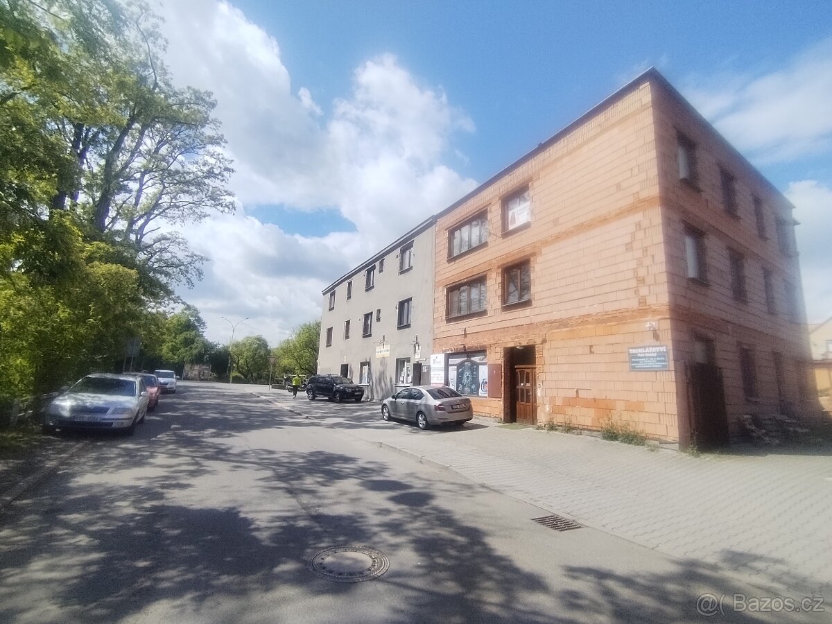 Pronájem bytu 2+kk / 40m, Hlučín, ul. P.Bezruče - 12