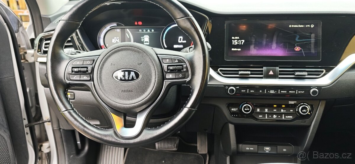 Kia e-Niro 40 kWh 136 koní 3F, perfektní, +DPH - 12