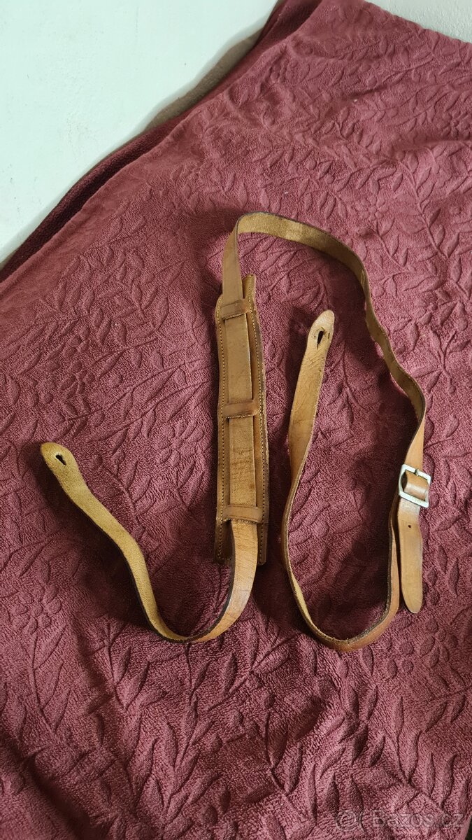 Kytara Neoton Jolana - 12