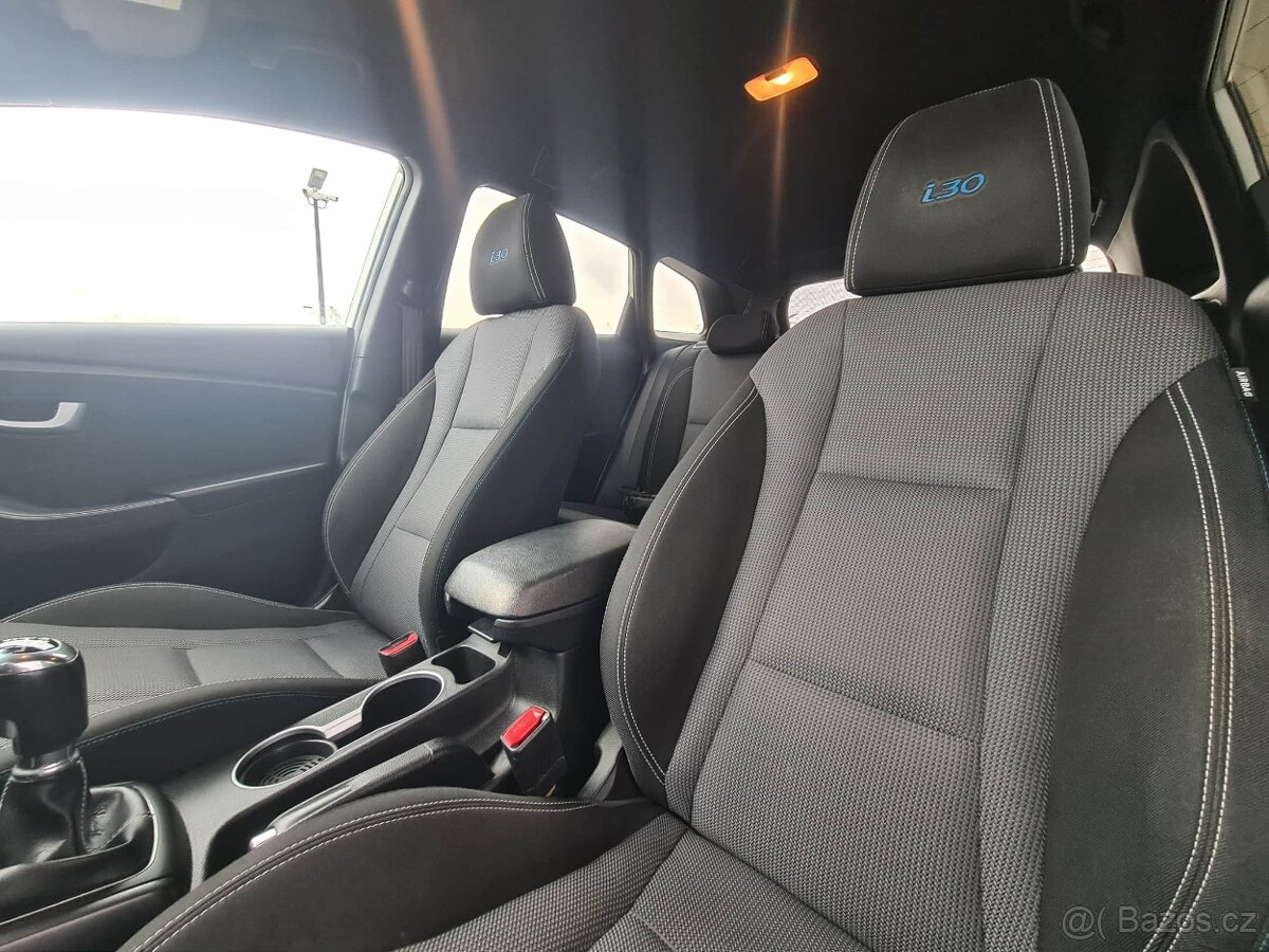 Hyundai i30 combi GD - 12