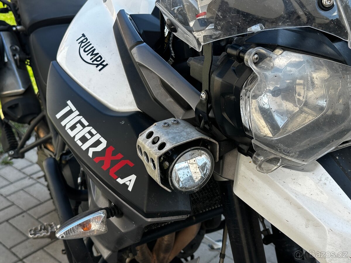 Triumph Tiger 800 XCa - 12