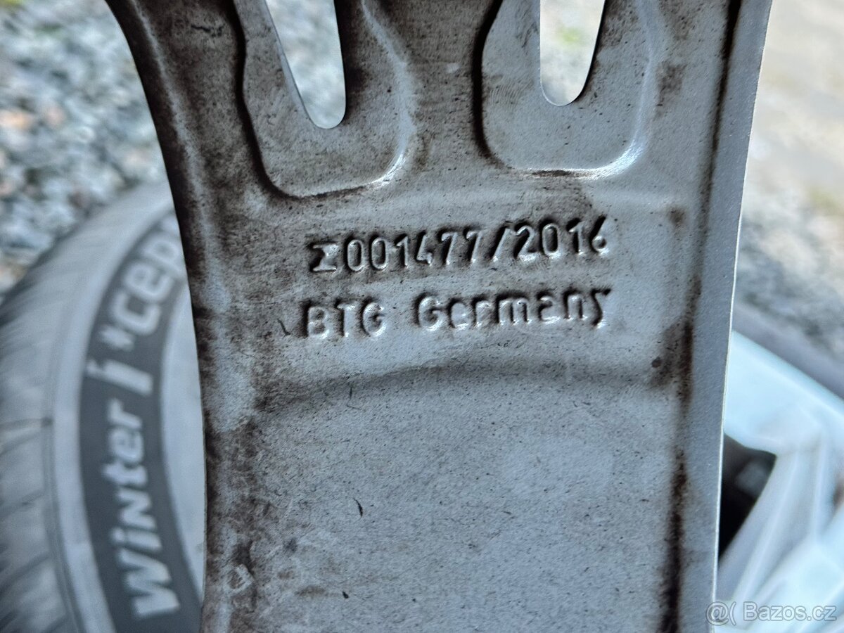 originál sada audi q8 sq8 4m8 r21 4M8601025H - 12