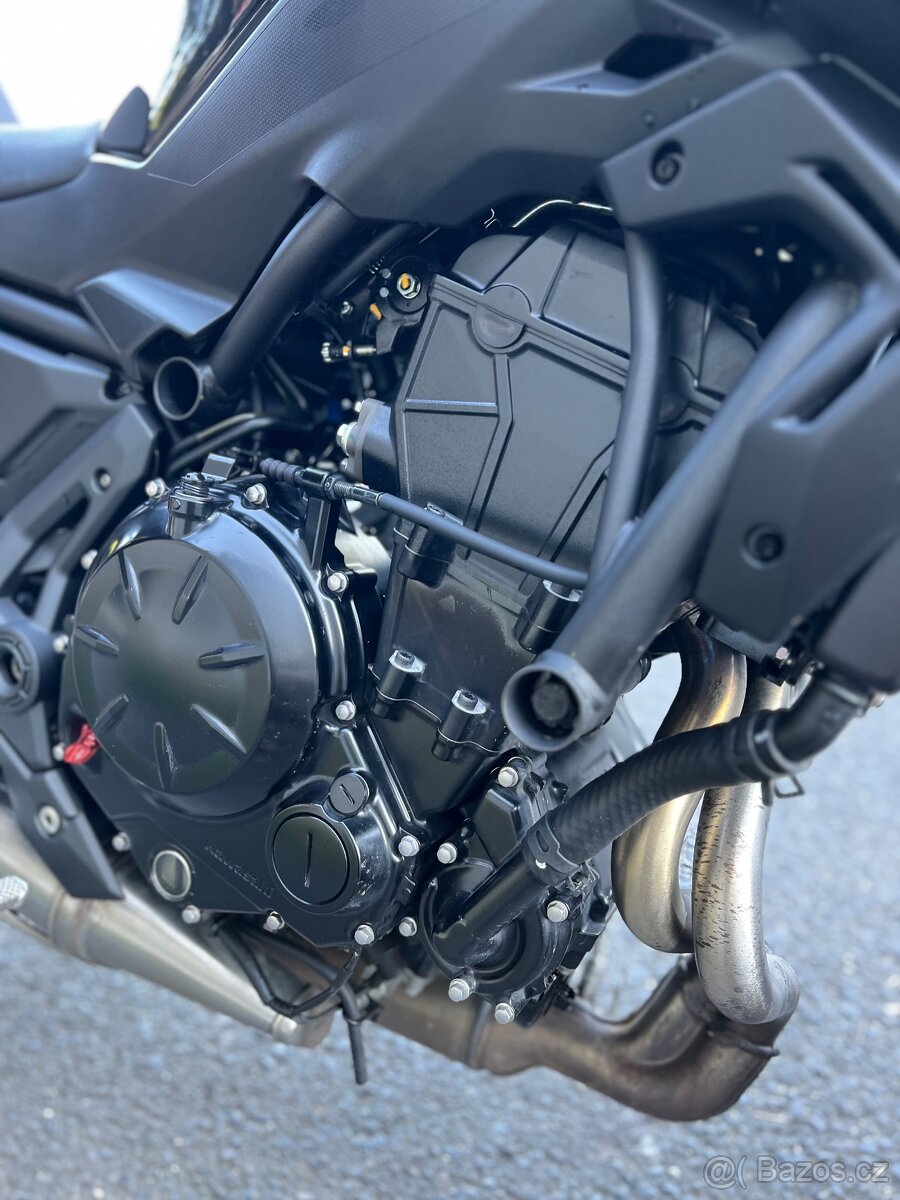 Kawasaki z650 - 12