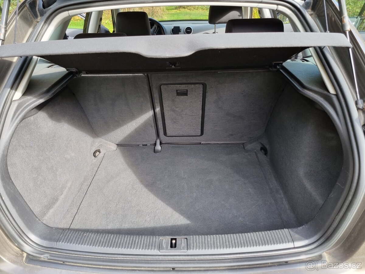 Audi A3 sportback, benzín 1.6 75kw - 12