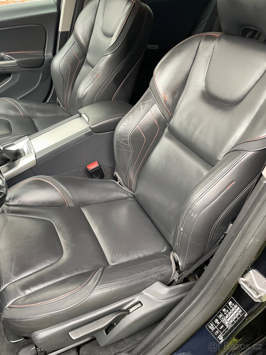 Volvo v60 2017. - 12