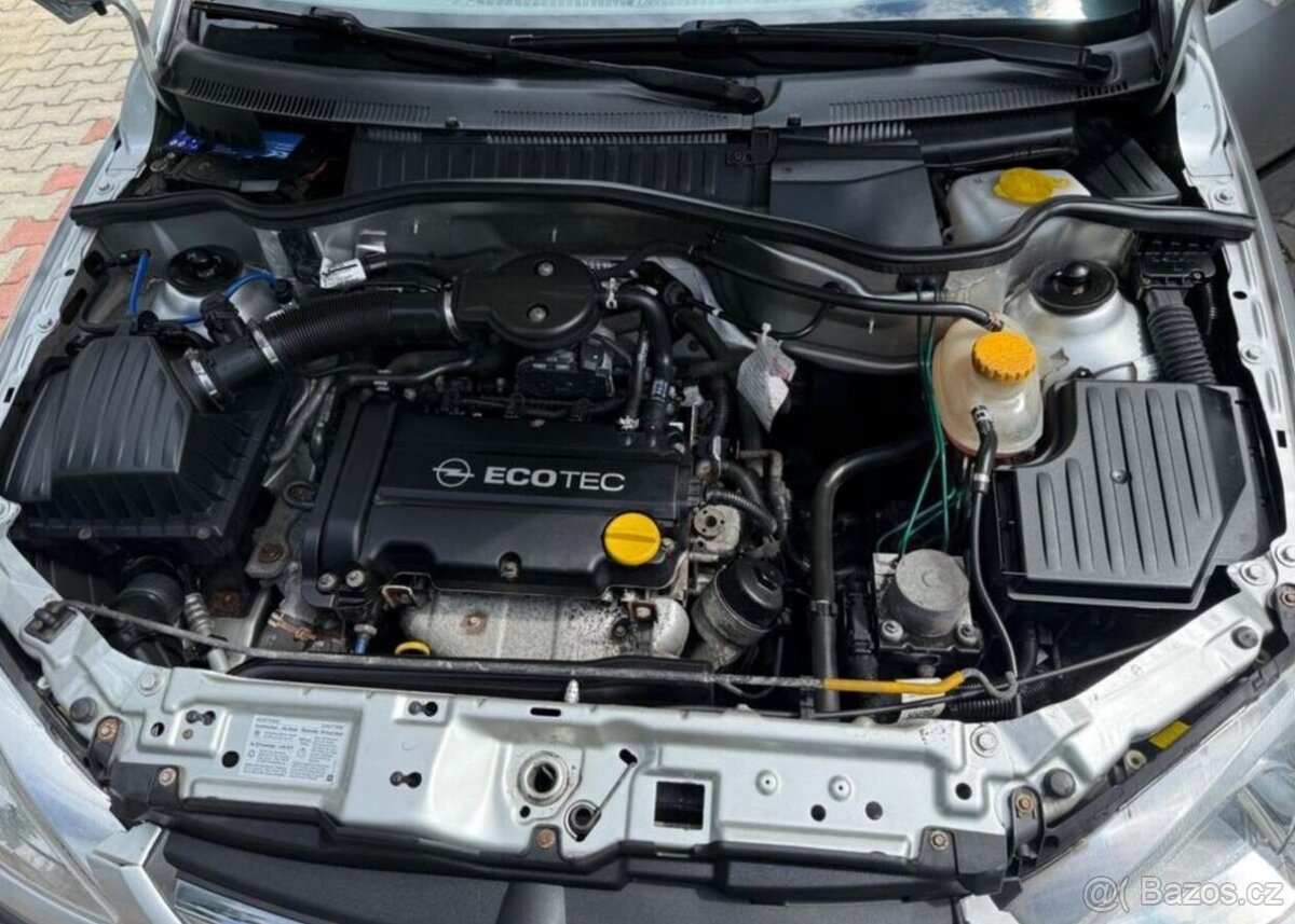 Opel Corsa 1,2 i klima , 2 sady kol benzín - 12