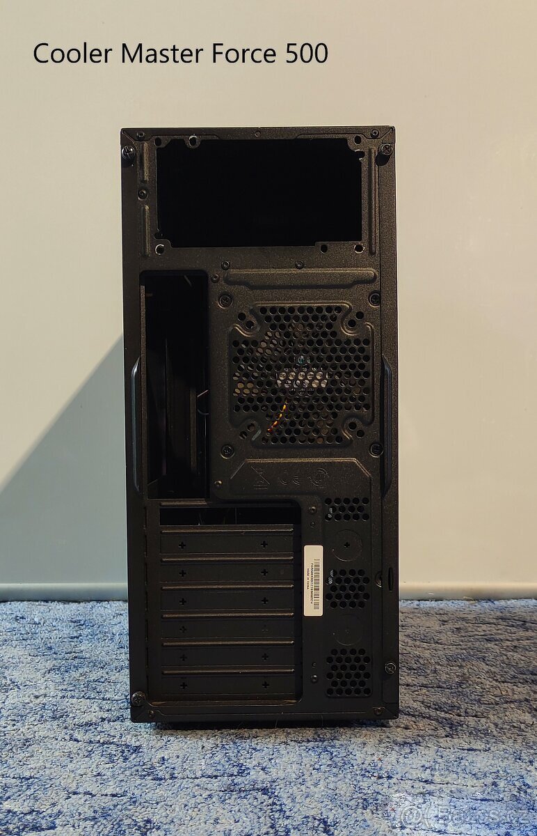 Počítačové skříně - Chieftec Libra | Cooler Master - 12