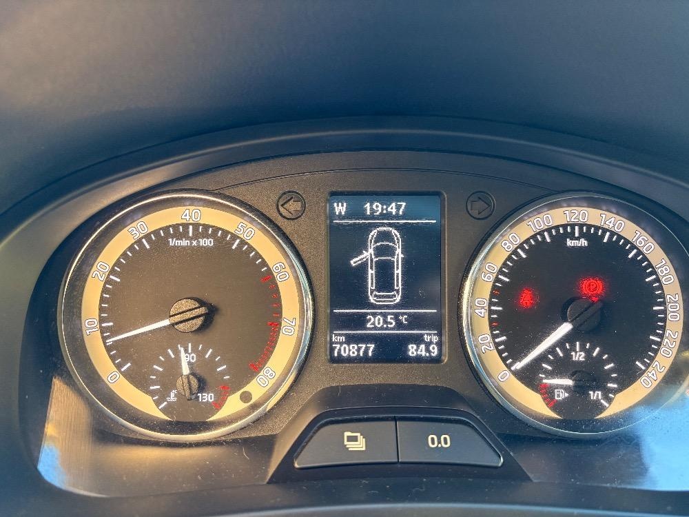 ŠKODA RAPID Spaceback 1.2Tsi ( 70 900 km ) - 12
