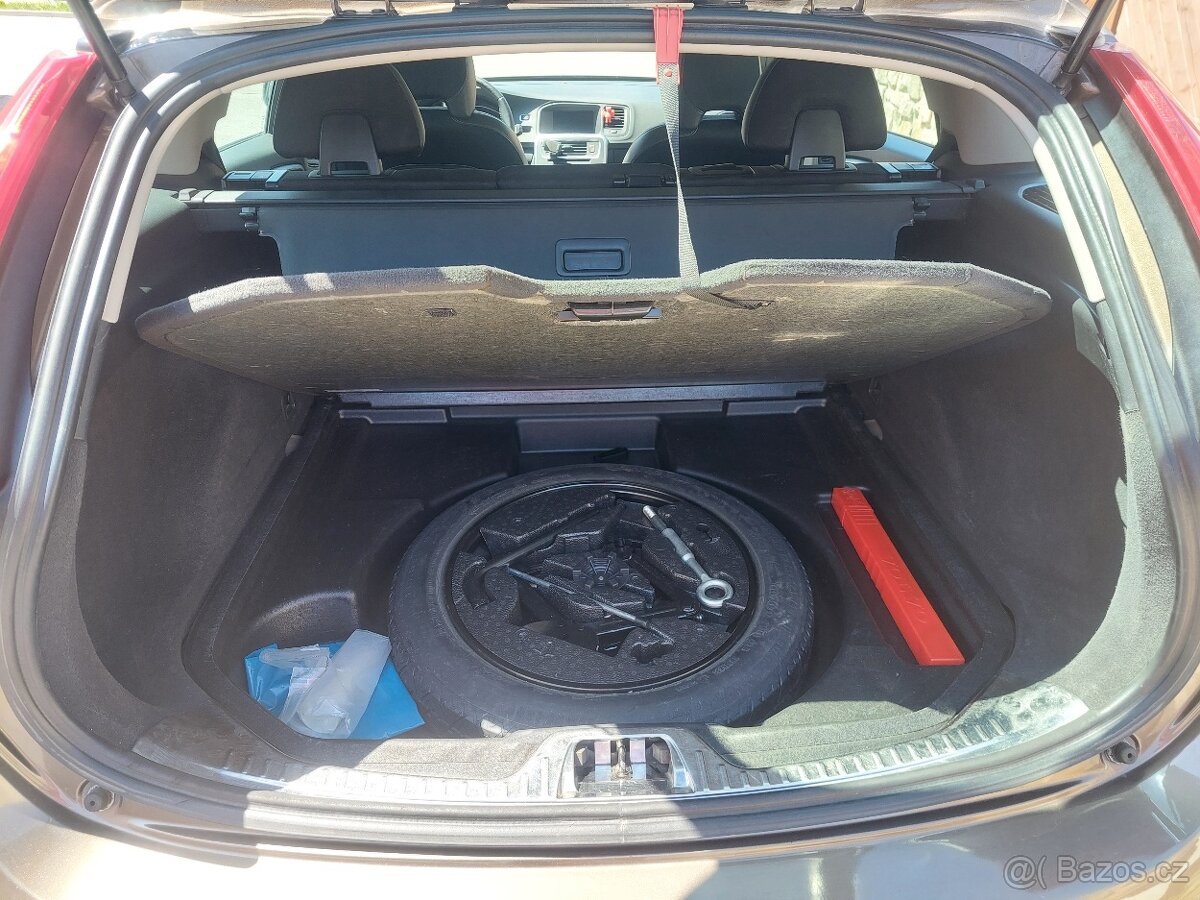 Volvo V60 D3 Cross Country - 12