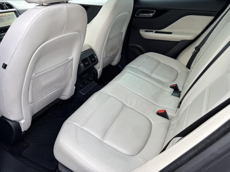 Jaguar F-Pace 2.0 AWD, 132kW,1.majitel, DPH - 12