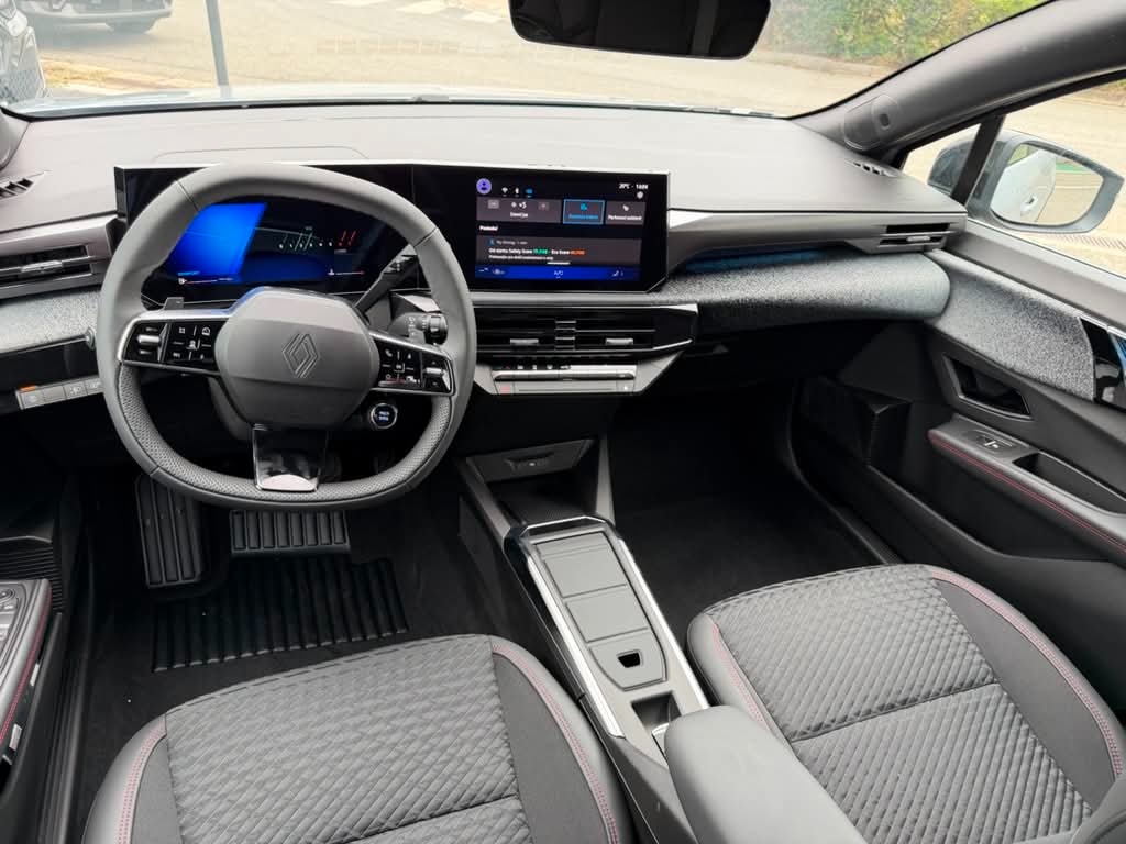 Renault Clio techno TCe 115 EDC - 12