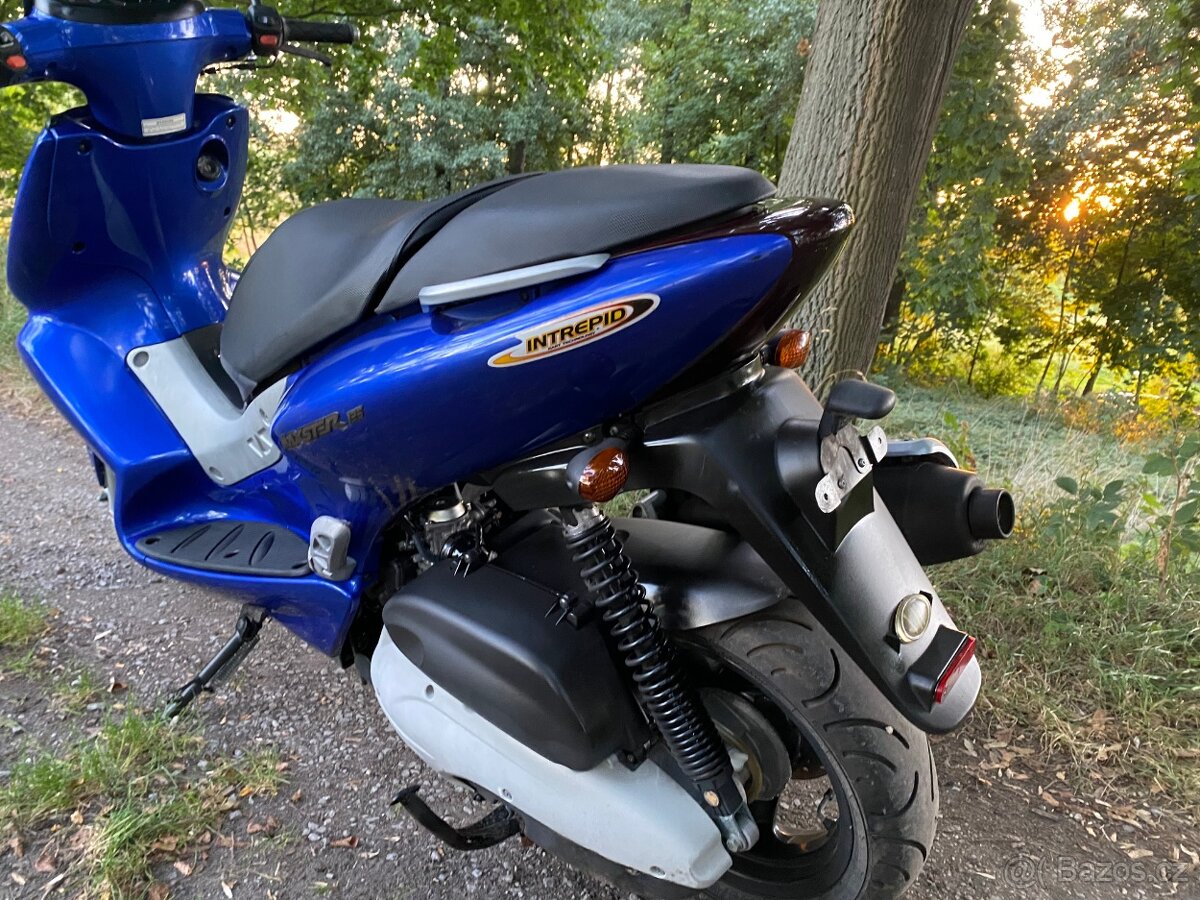 Yamaha Maxster 125 - 12