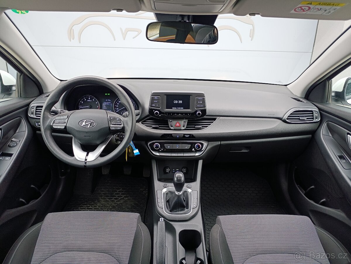 HYUNDAI i30 START 1.4 73kW ČR 1.MAJITEL - 12