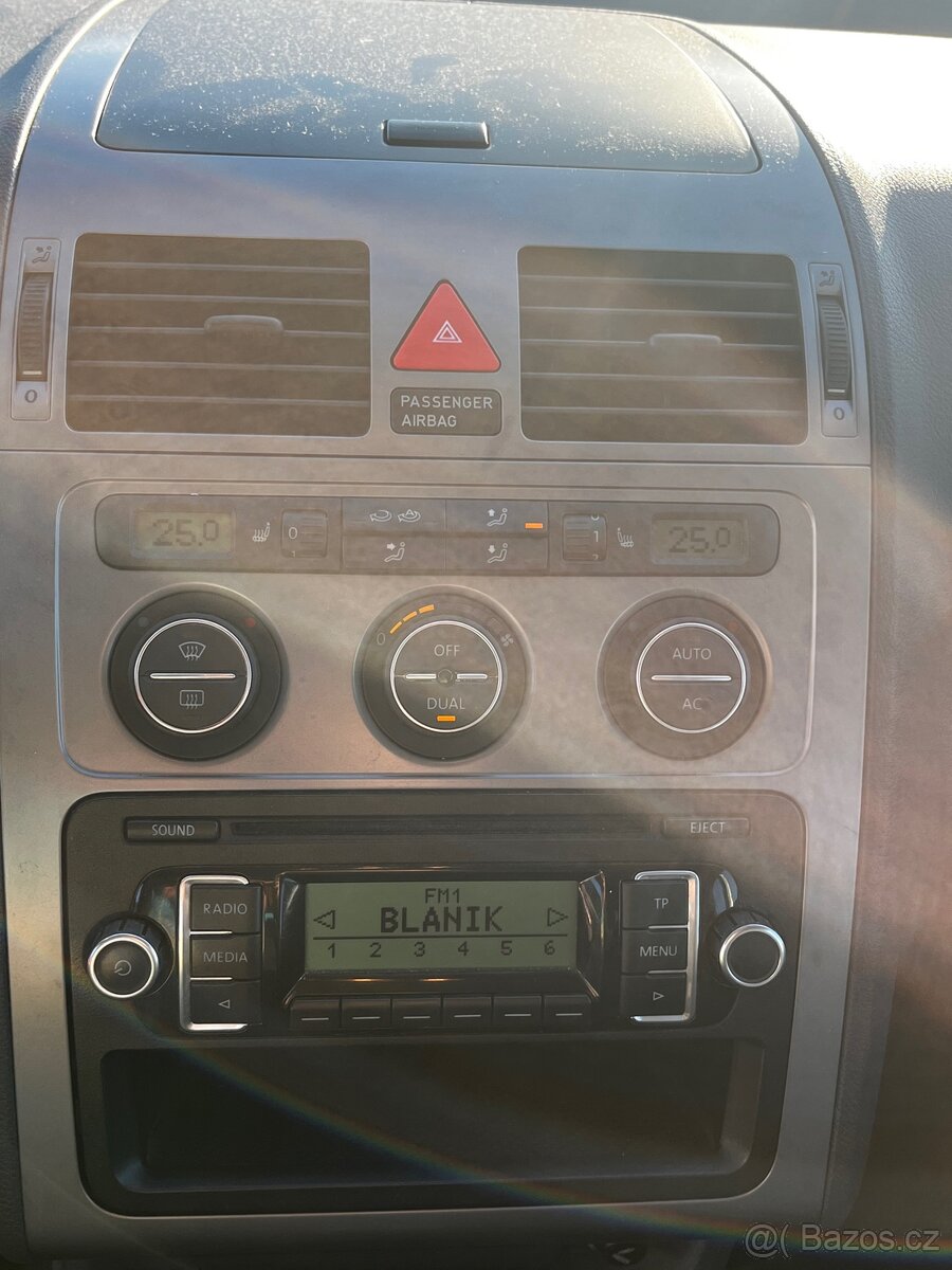 Volkswagen touran 1.6 TDi - 12