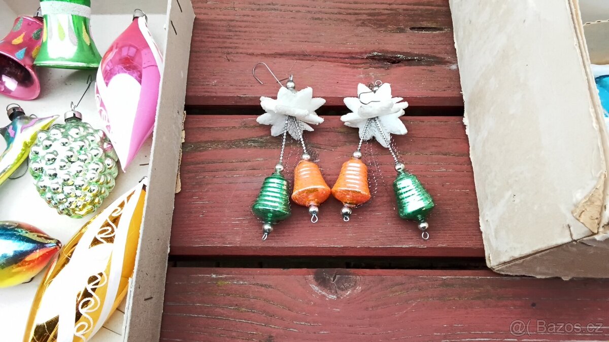 Staré vánoční stromky a ozdoby . - 12