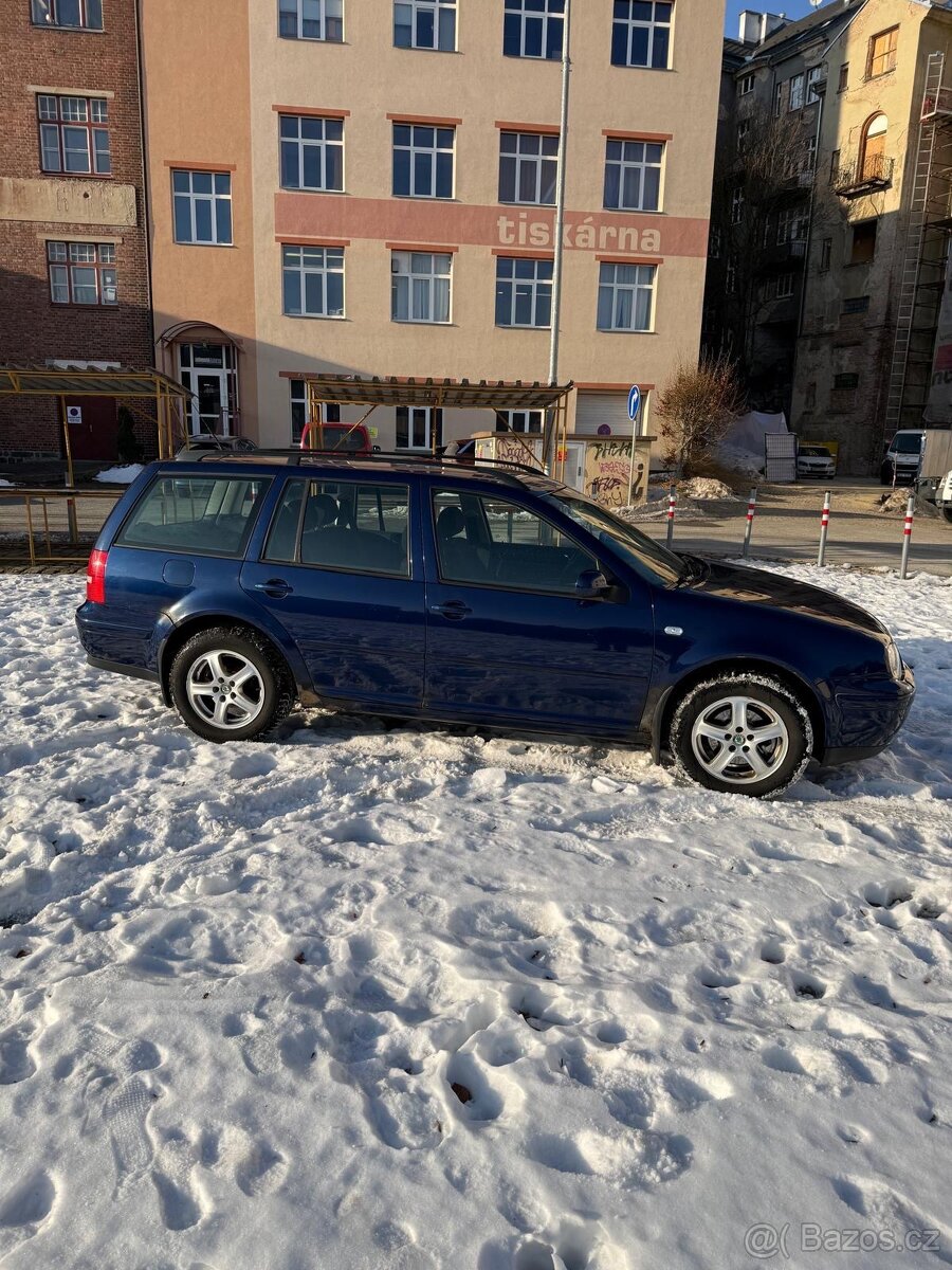 VW GOLF IV VARIANT - 12