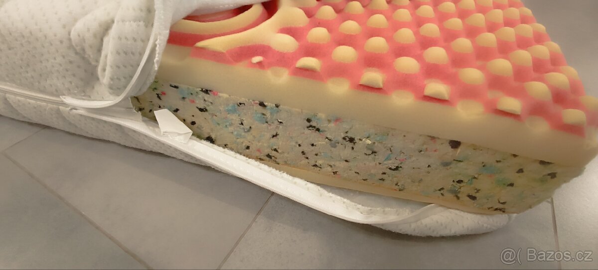 Vyvýšená dětská postel - 12