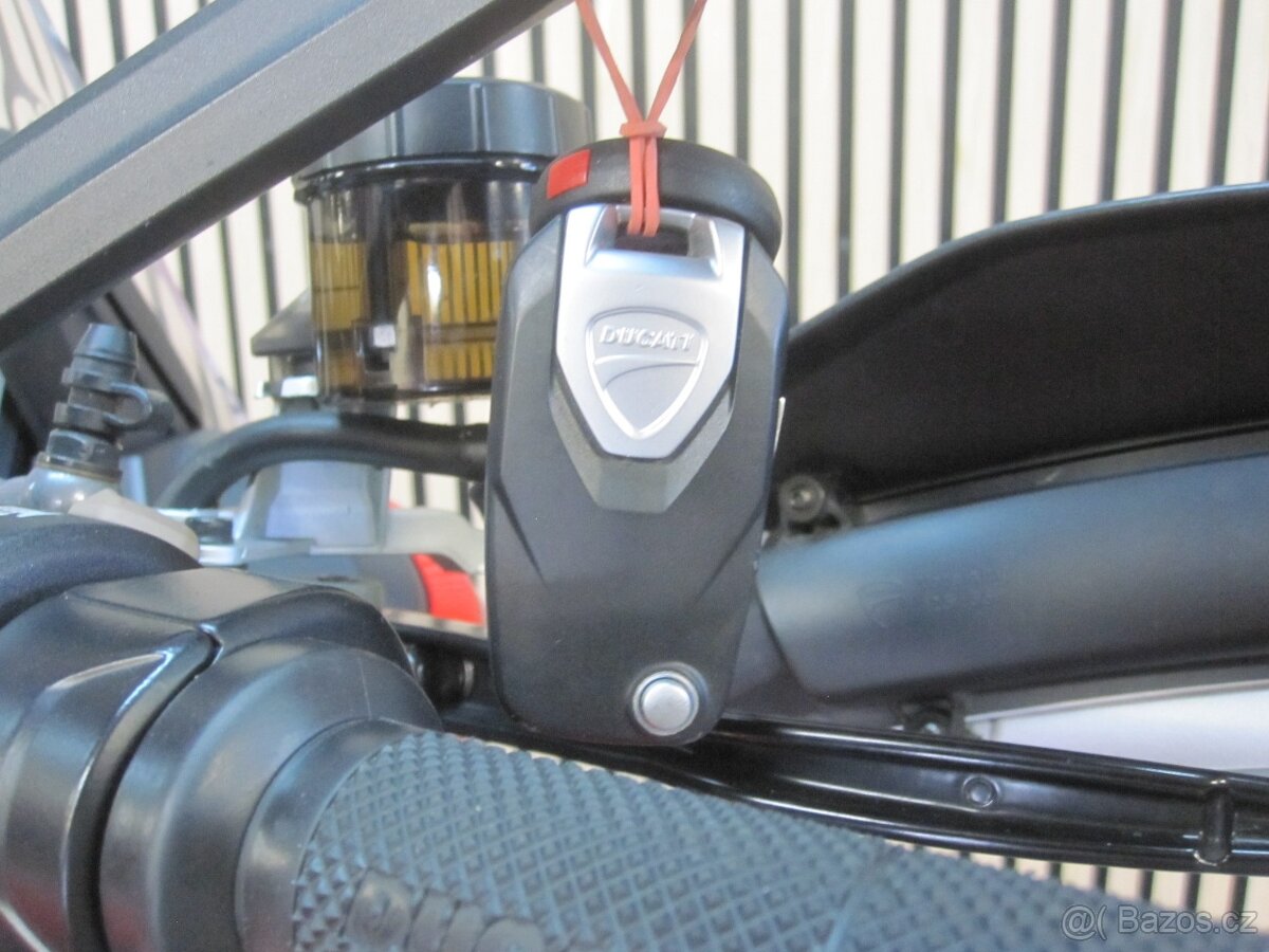 Ducati Multistrada 1200 - 12