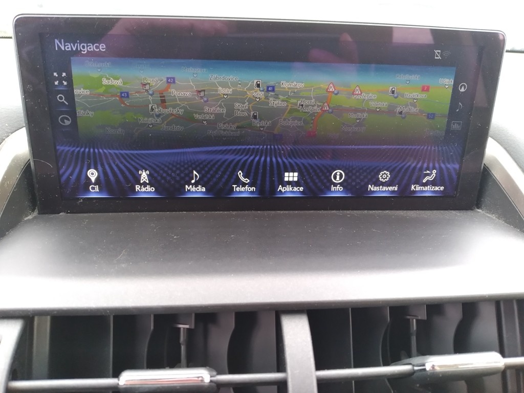 LEXUS NX300h AWD LUXURY 1.MAJITEL,ČR,DPH - 12