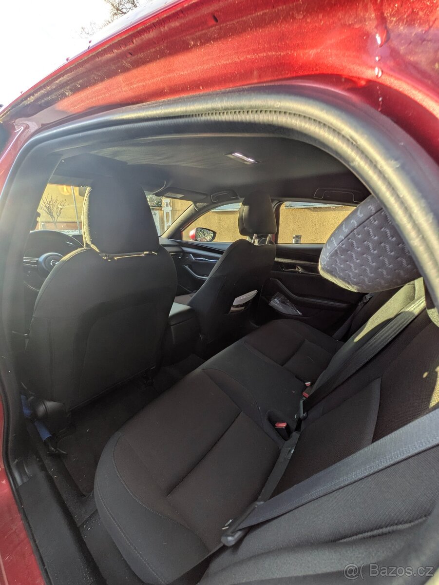 Mazda 3, 2.0skyactivG - 12