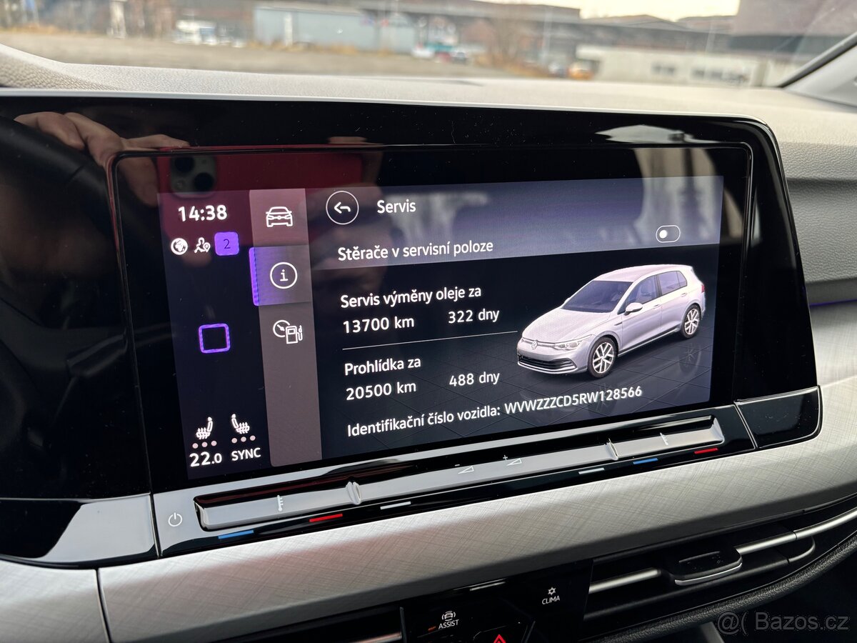 Volkswagen Golf 8 1.0 TSI 81kW Automat - 12