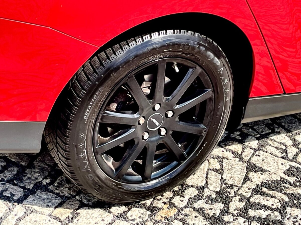 Ford Focus 1.0 Titanium ST Race red - 12