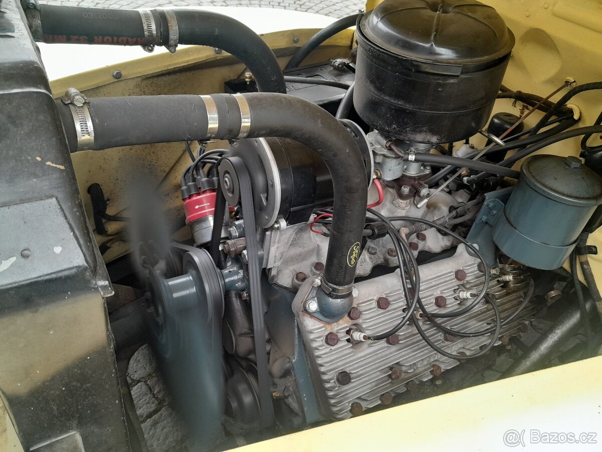 sanitní vůz Ford 79C, rok výroby 1947 - 12