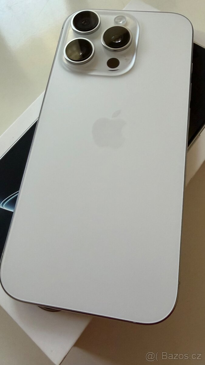 iPhone 16 Pro 256 GB bílý - TOP STAV + 2 ROKY ZÁRUKA - 12