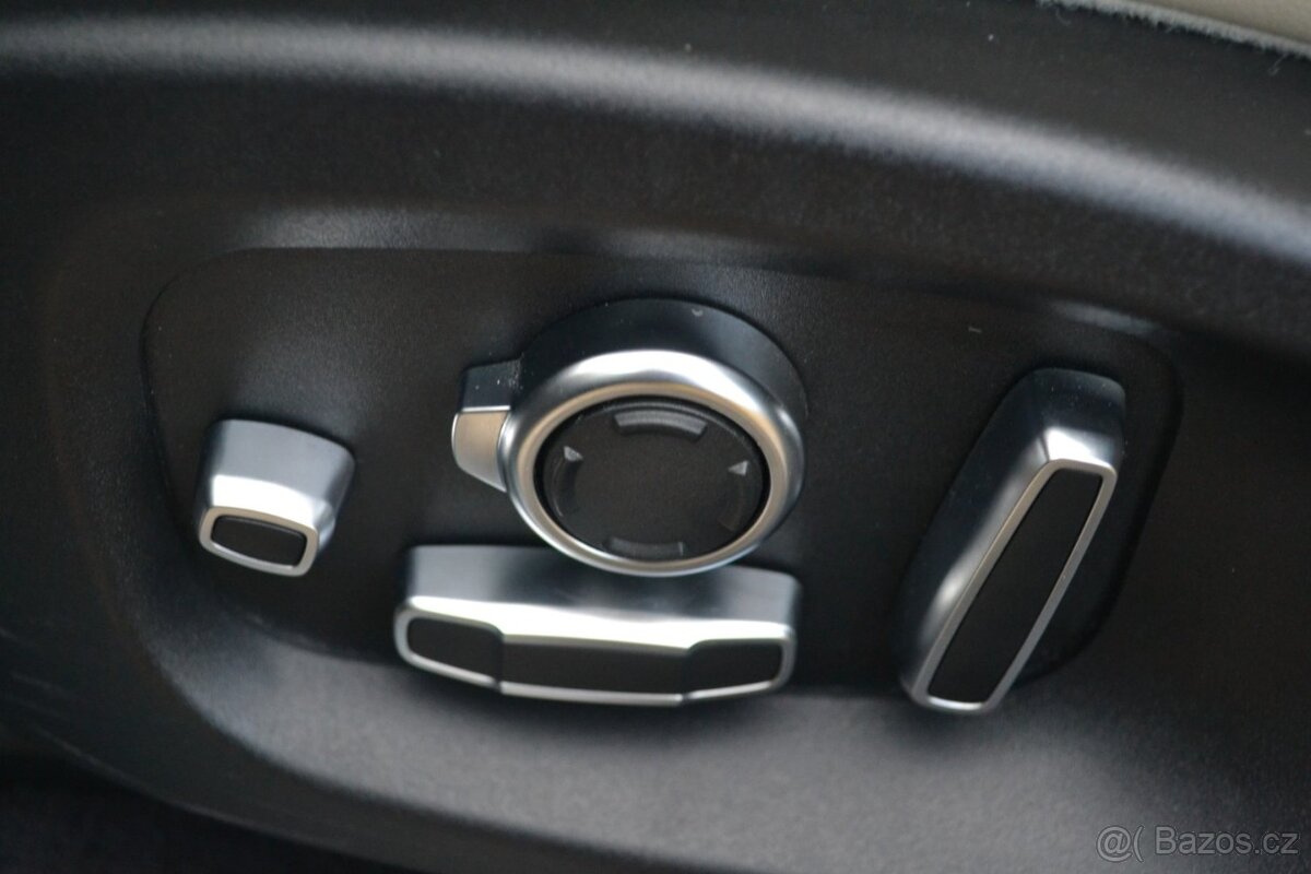 Jaguar E-Pace P200 R-Dynamic AWD Meridian - 12