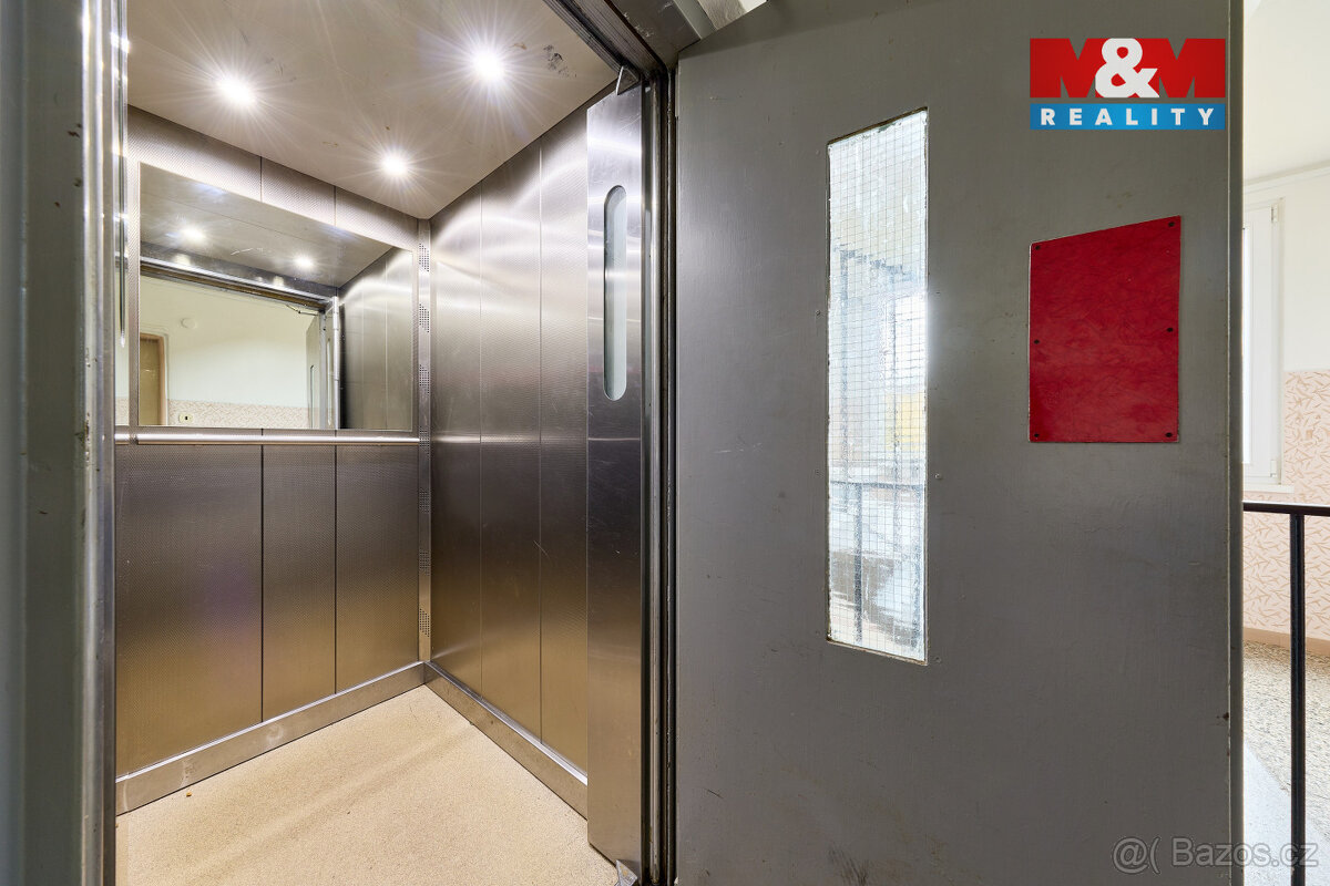 Prodej bytu 3+kk, 60 m², Broumov, ul. Dukelská - 12