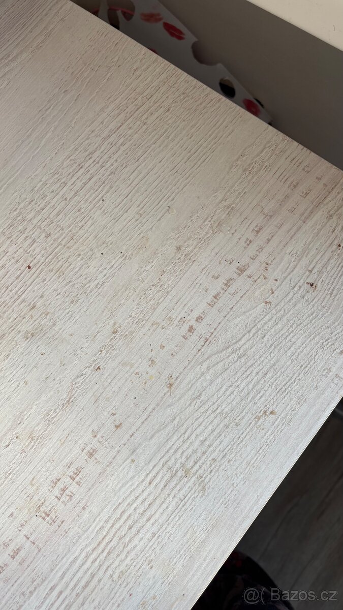 stůl - 12