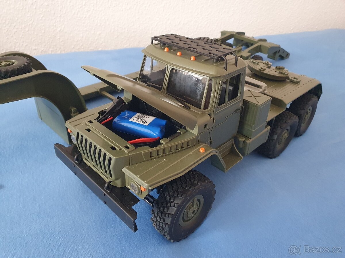 Krásny RC model URAL s podvalnikom 1:16 - 12