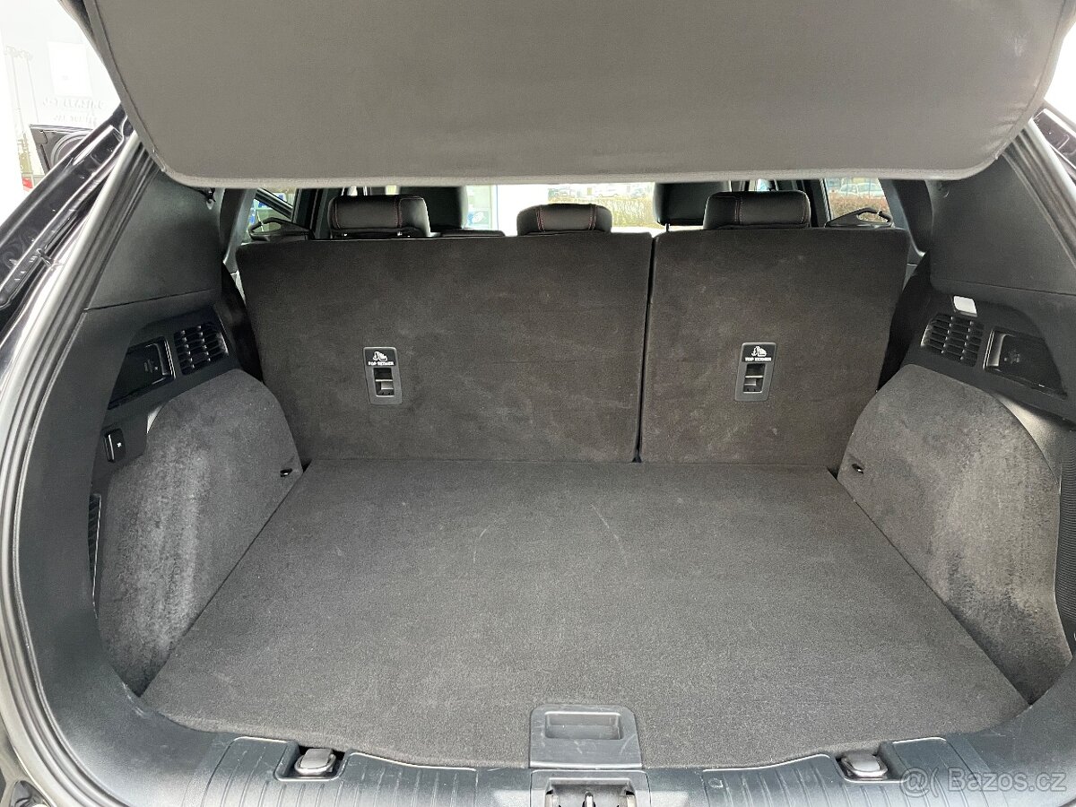 FORD KUGA Hybrid - 12