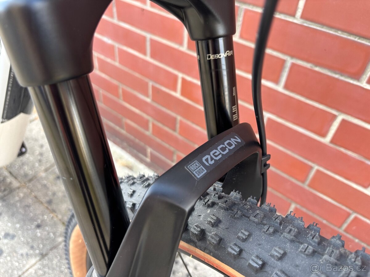 Celoodpružené kolo Rock Machine Blizzard XCM 70-29 - 12