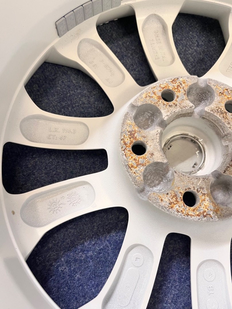 5x114,3 R17 originál alu Nissan Juke - ET 47 - 12