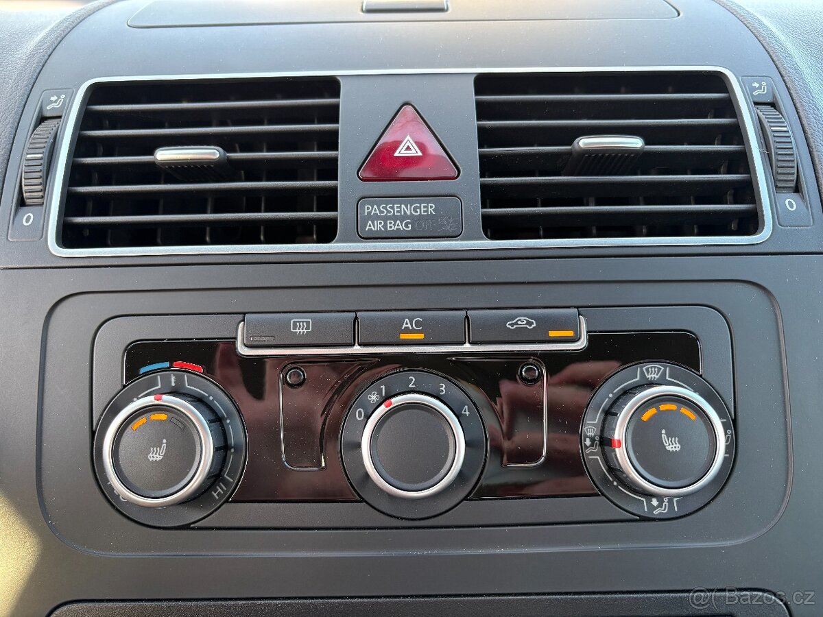 Volkswagen Touran 1,2 TSi 77kW Serviska, Senzory - 12