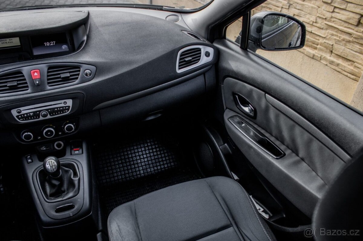 Renault Mégane Scénic 1.5 dci 2011 - 12