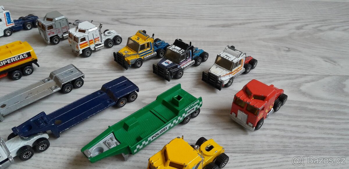 autíčka - angličáky Matchbox CONVOY - 12
