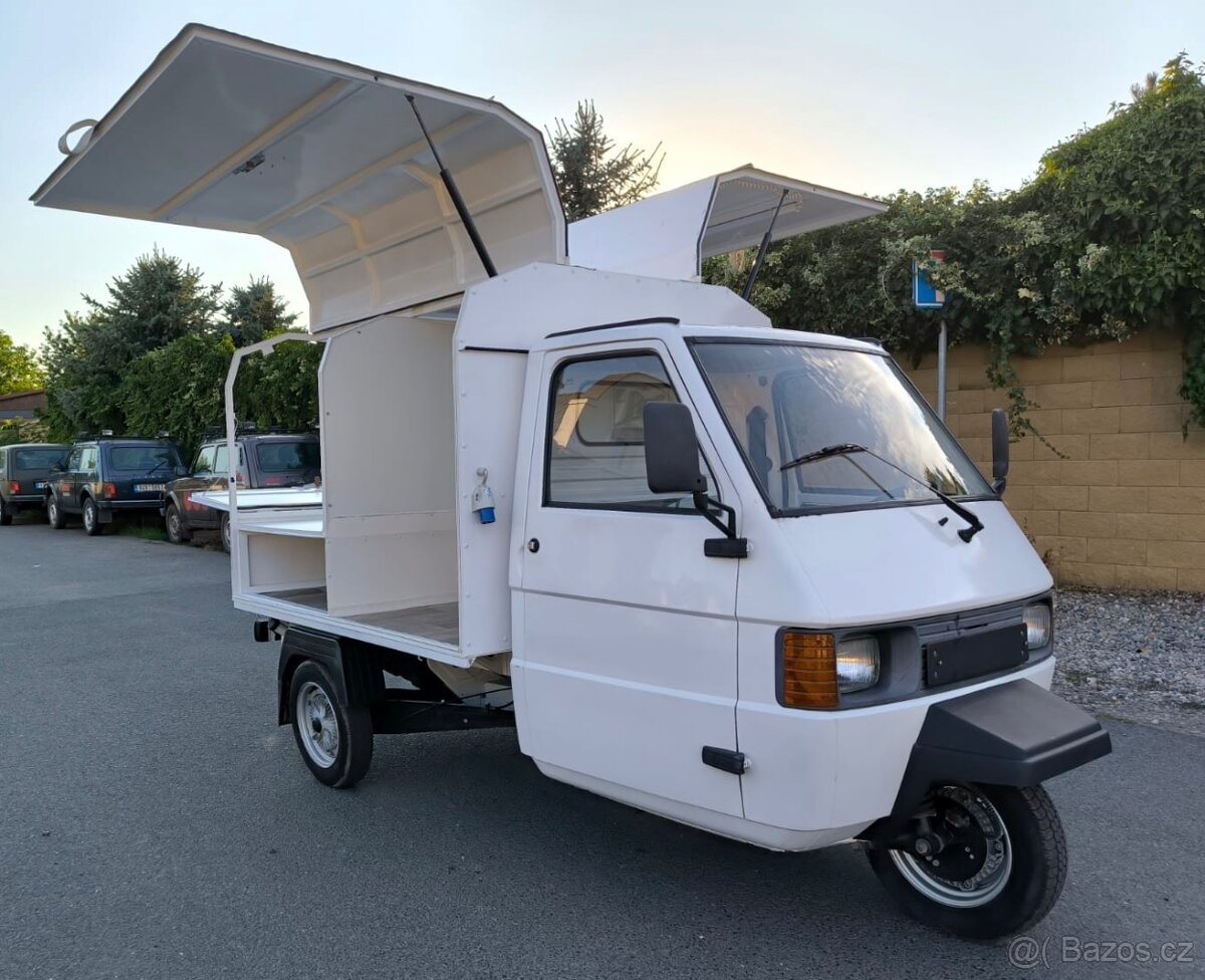 Pojízdná prodejna foodtruck piaggio ape tm - 12
