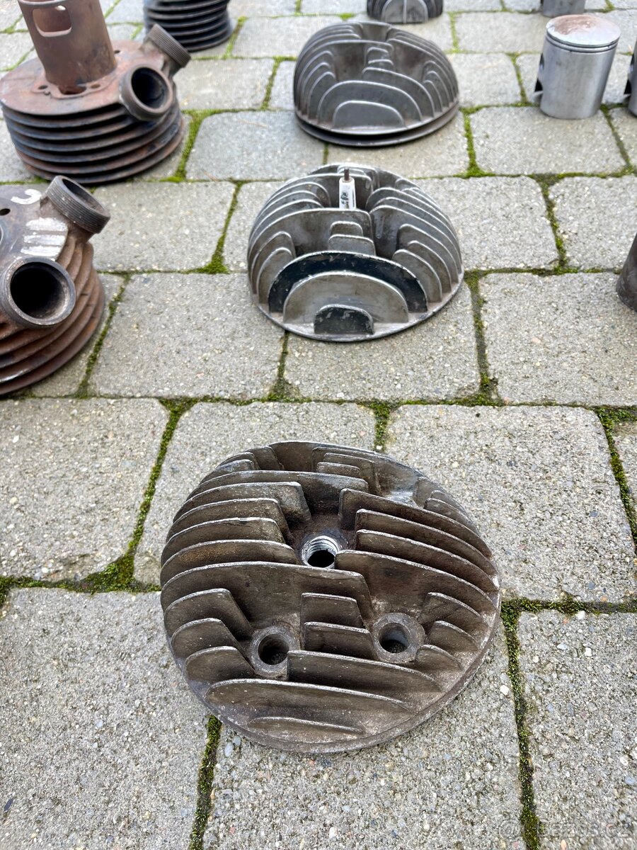 Jawa perak, Robot - díly - 12